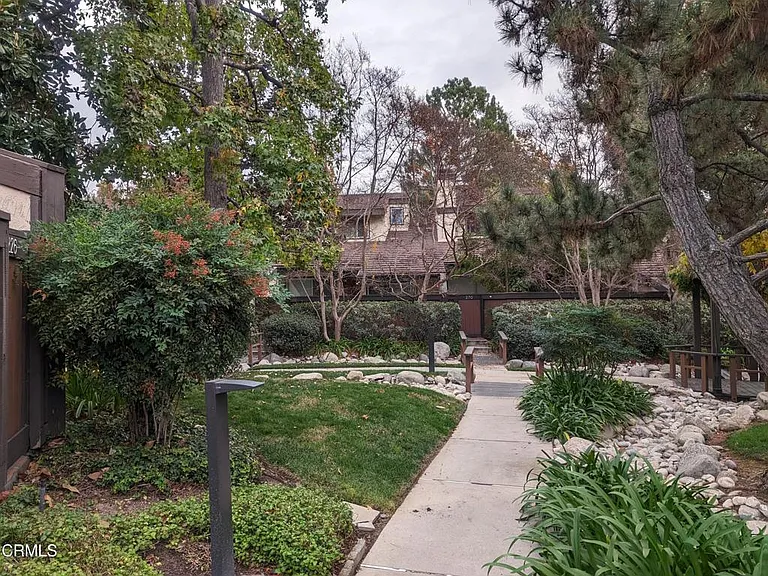 252 S Marengo Ave #252 — Photo 3