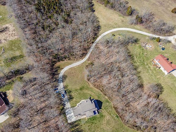 3rd image of 250 Chadwick Dr