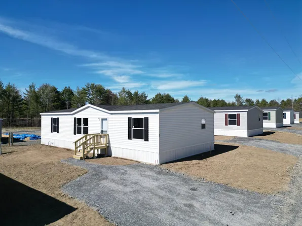 22 Amelia Lane, Waterville, ME 04901