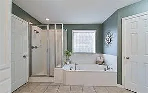 4902 Park Hampton Dr — Photo 11