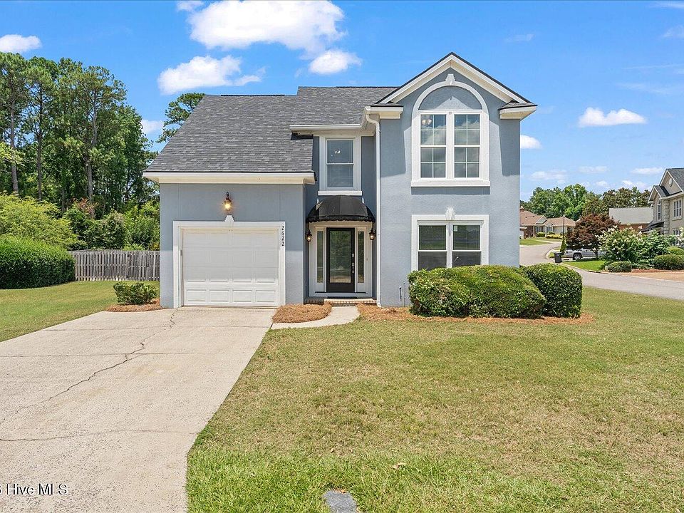 1st image of 2622 Chaucer Drive