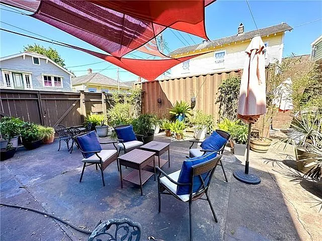 3108 Burgundy St — Photo 15