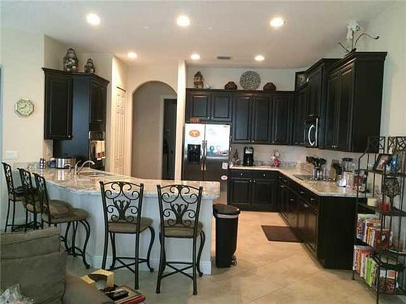 5th image of 3340 NW Arrowwood Ln