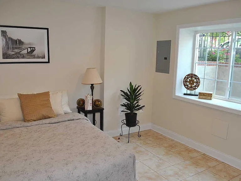 3605 11th St NW #B — Photo 6