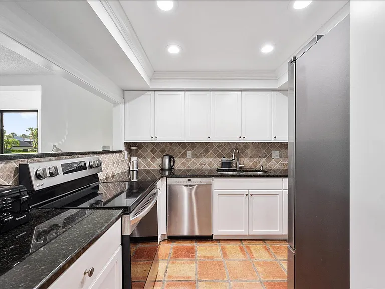 13307 Polo Club Rd #C106 — Photo 11