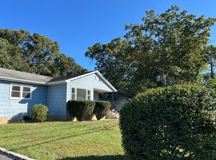 429 Shady Ln, Howell, NJ 07731