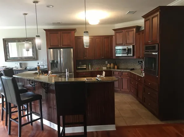 202 Riverbend Ln, Bath Springs, TN 38311