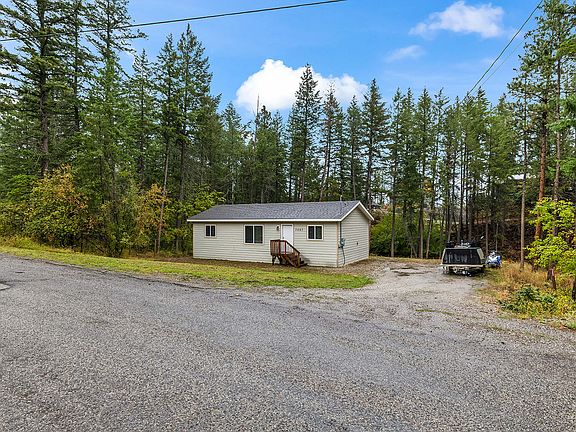 3rd image of 7867 Alpine Rd
