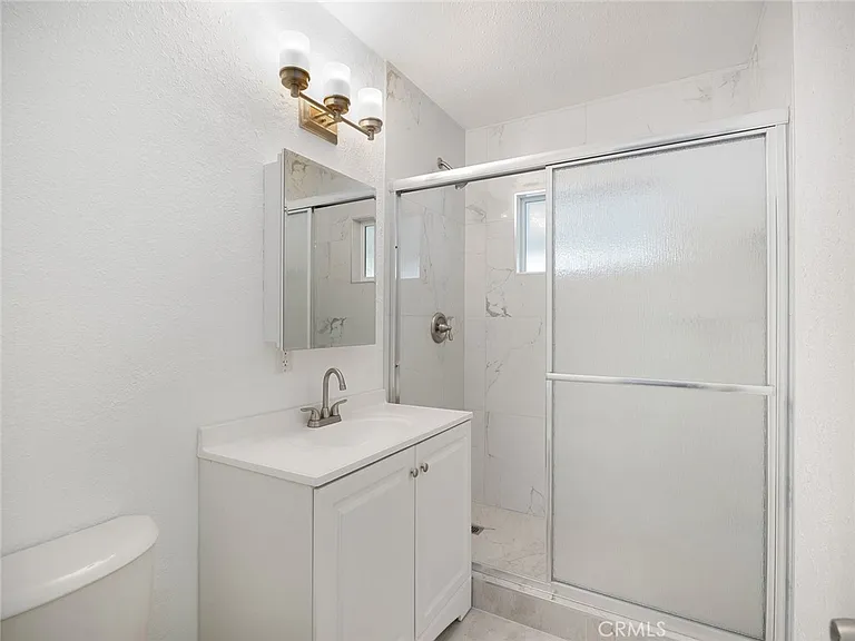 5020 Topanga Canyon Blvd — Photo 18