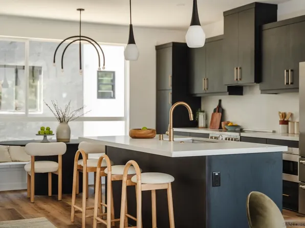 3868 N Riley Ln, Los Angeles, CA 90065