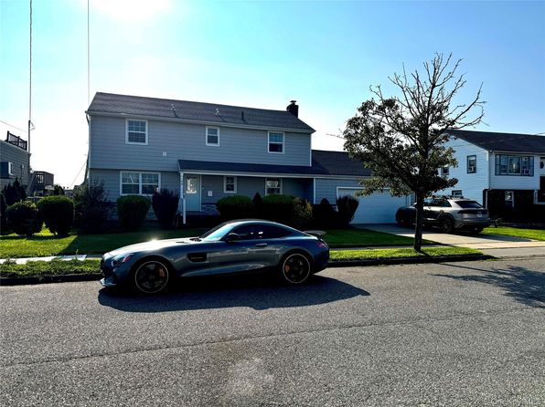 74 Lester Ave