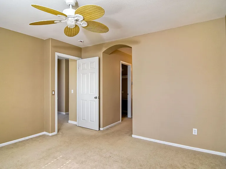 6349 Alexandri Cir — Photo 28