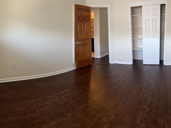 5th image of 1126 Taylor Ave #2
