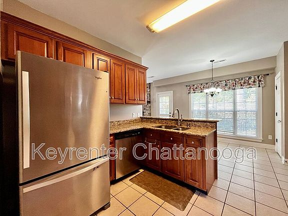 5th image of 2521 Robin Glen Dr