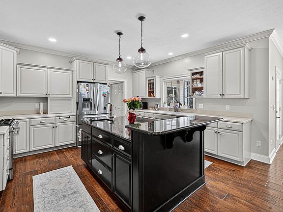 5th image of 14660 Carrigan Ct