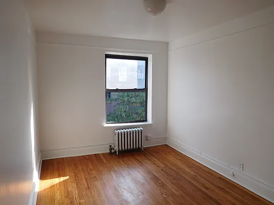 Rented by Renetta Real Estate | media 37