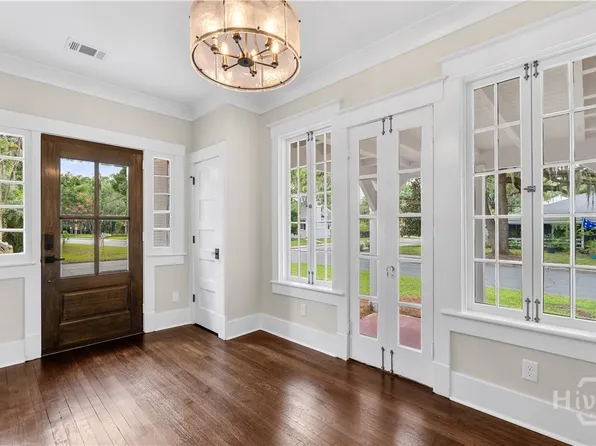 501 Durant Avenue, Savannah, GA 31404