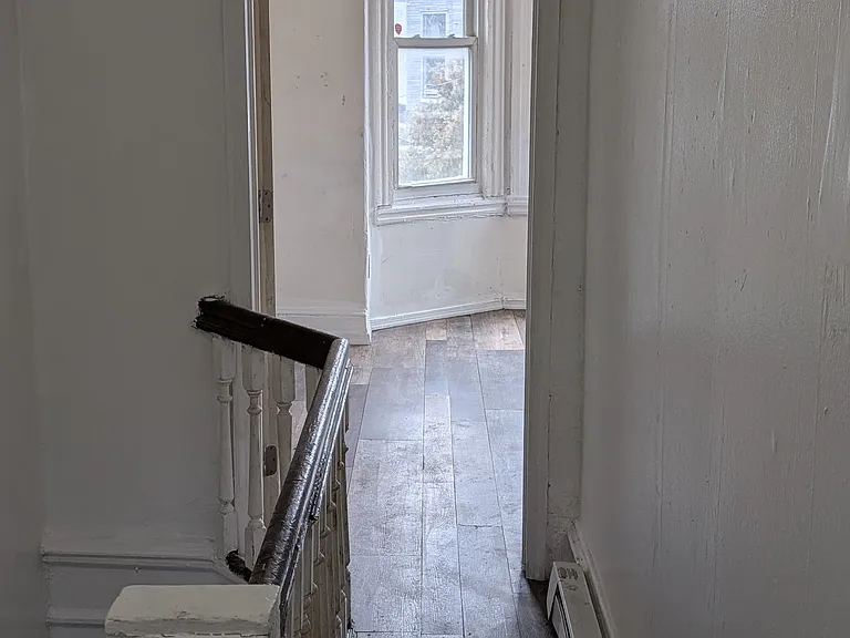 1621 S Frazier St — Photo 12
