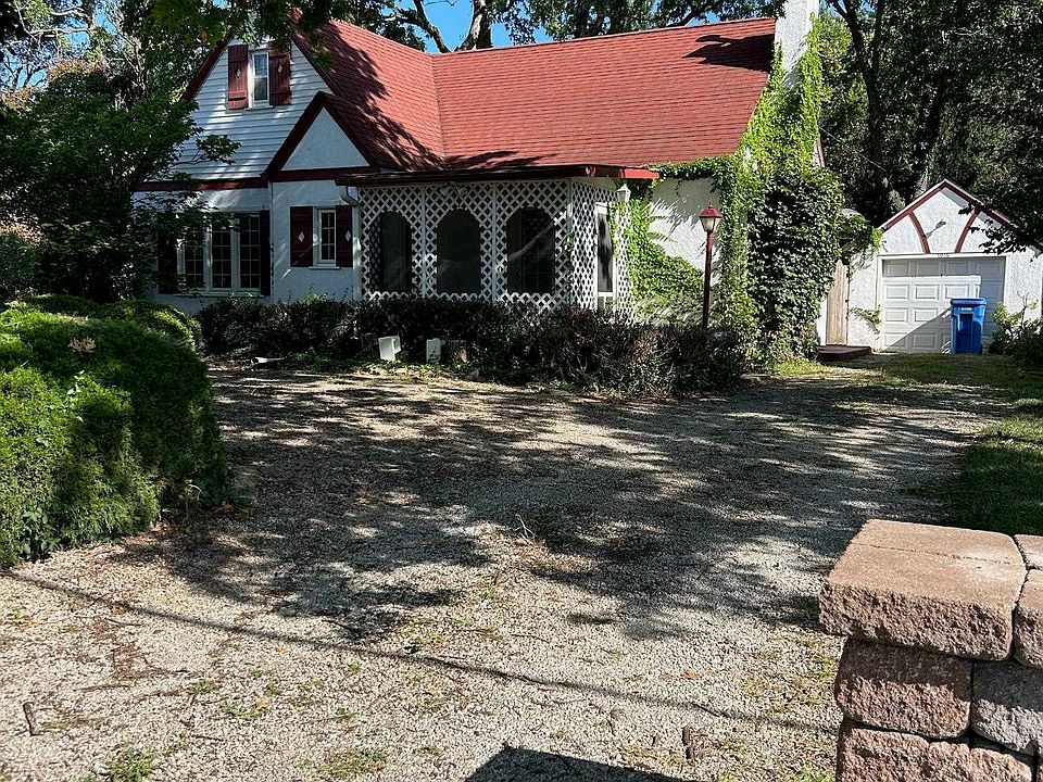 1st image of 3916 SW 19th St