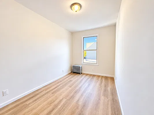 Bedroom, photo 5
