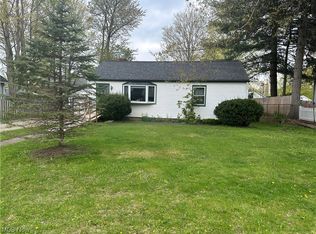 187 Columbus St, Chagrin Falls, OH 44022
