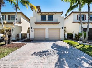 8904 SW 229th St, Cutler Bay, FL 33190