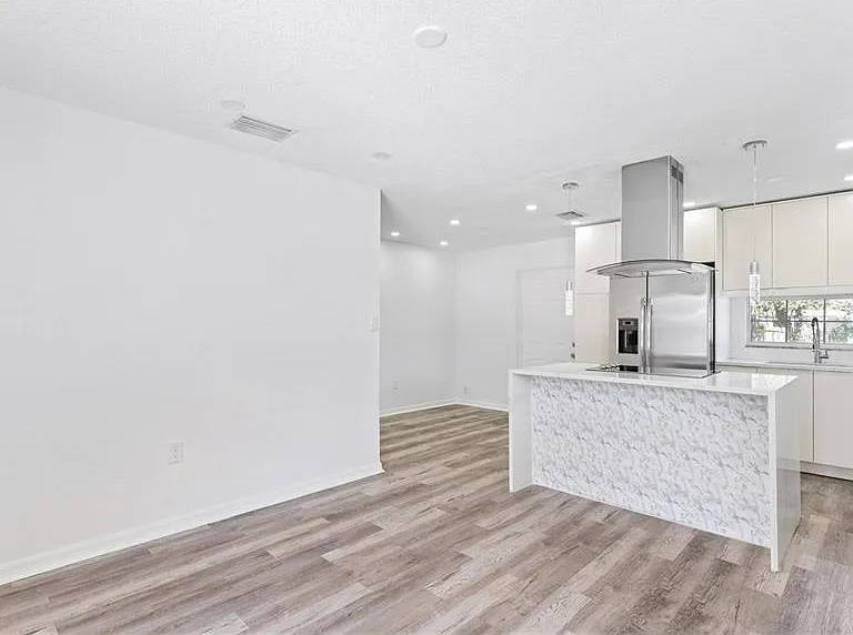 4447 Ivey Ct — Photo 8