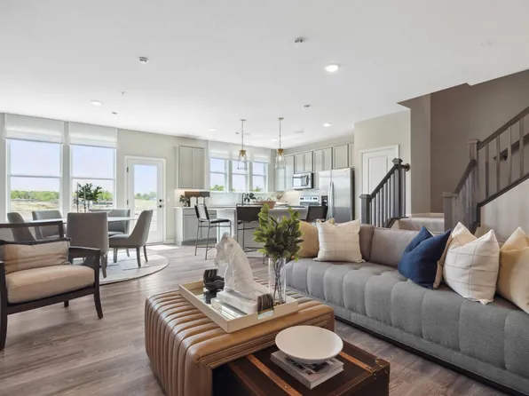 21992 Harvest Ave, Rogers, MN 55374