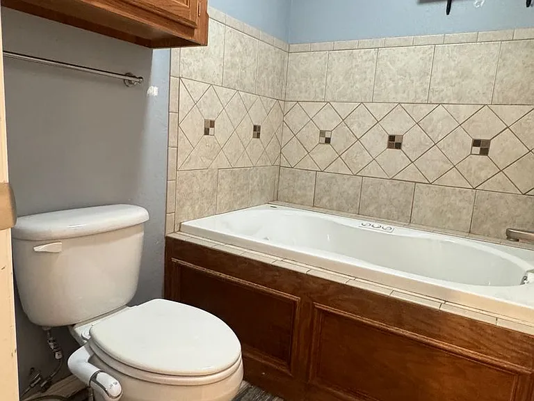 169 NW Copperfield — Photo 14