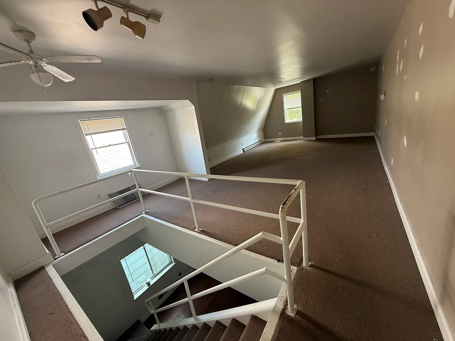 2 bed, 1500 sqft, $1,550 — Photo 2