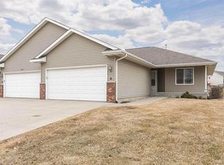 3617 Banar Dr SW UNIT A, Cedar Rapids, IA 52404