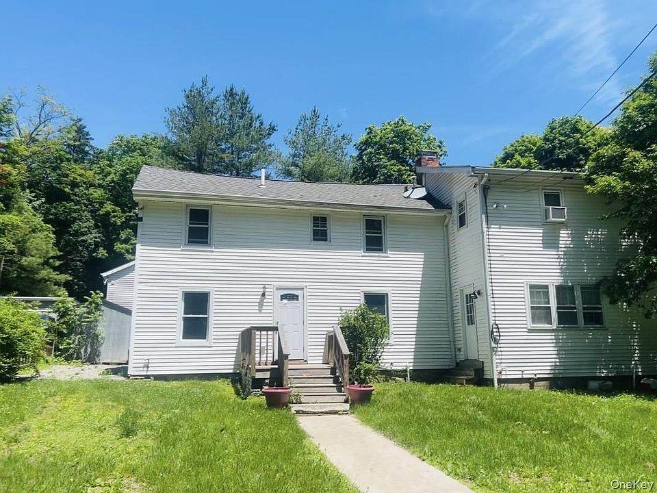 1st image of 27 Gatto Dr