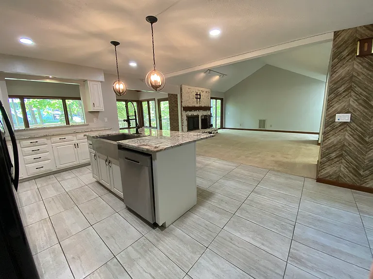5055 Bluebird Dr — Photo 4