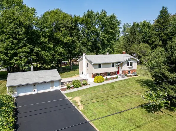 17 Circle Drive, Hopewell Junction, NY 12533