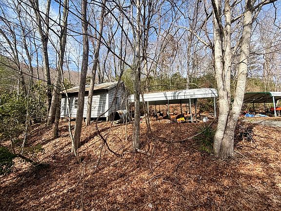 4th image of 682 Long Branch Rd