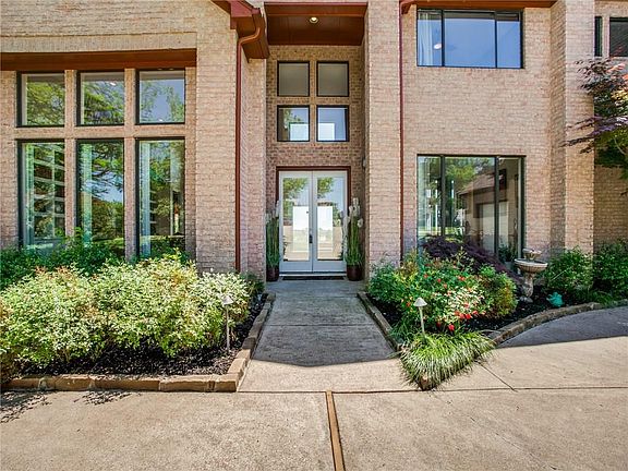 3rd image of 3801 Bordeaux Ct