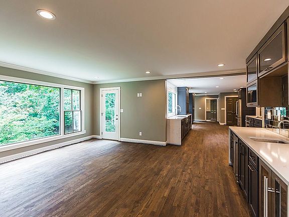 5th image of 3310 Brookhill Cir