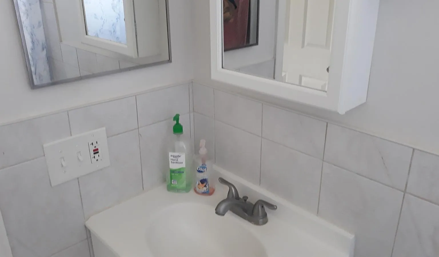 2 bed, 1.5 bath, 888 sqft, $1,550 — Photo 4