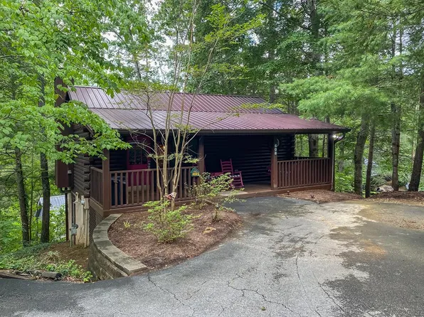 608 Walnut Way, Sevierville, TN 37862