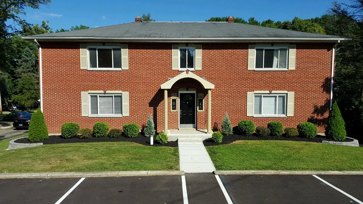 2 bed, 724 sqft, $1,200 — Photo 1