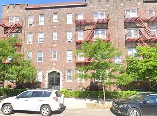 4520 43rd St, Queens, NY 11104