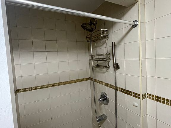 5th image of 32-44 71st St #1
