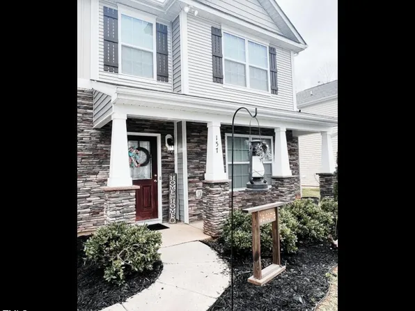 157 Solstice Dr, Haw River, NC 27258