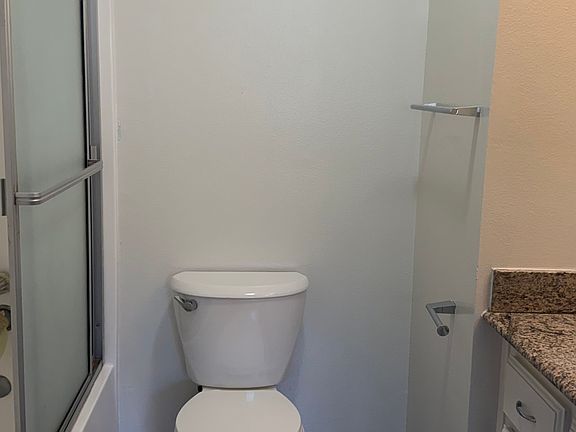 2nd image of 1012 S Adams St APT 1