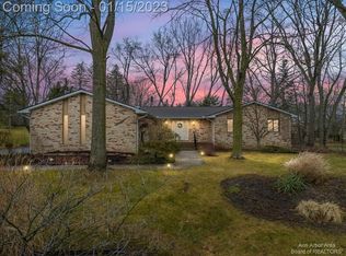 35562 Springvale St, Farmington Hills, MI 48331