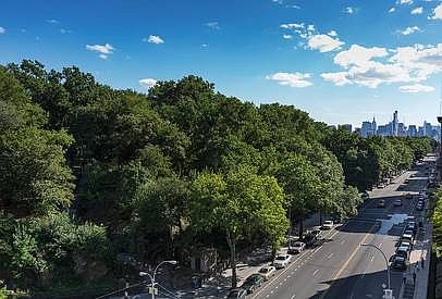 2nd image of 461 Central Park W APT 4B