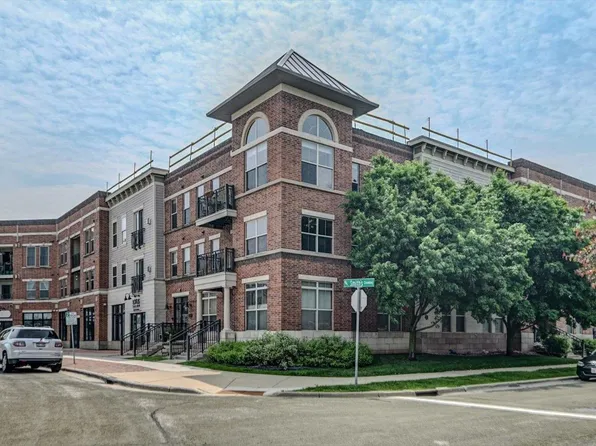 2581 Smith's Xing Unit 307, Sun Prairie, WI 53590