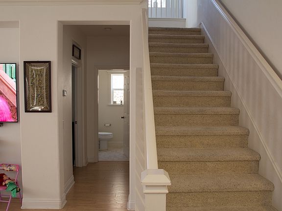 5th image of 33507 Cedar Creek Ln
