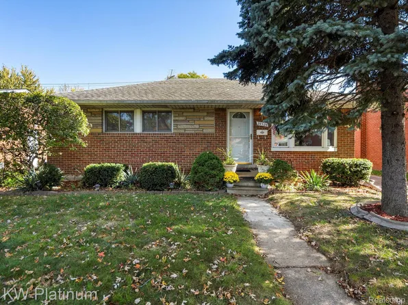 24524 Beck Ave, Eastpointe, MI 48021