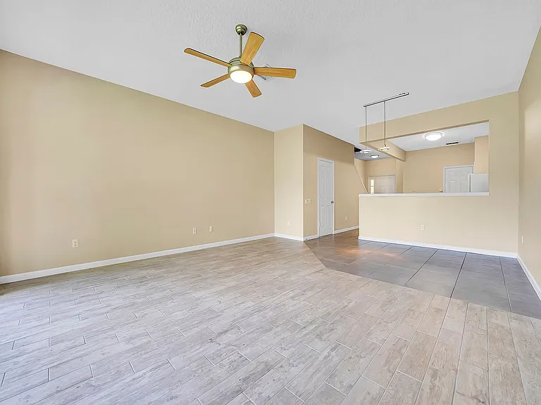 2508 Galliano Cir — Photo 4